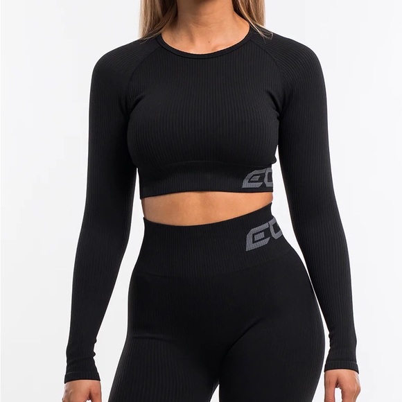 Echt Arise Comfort Cropped Long Sleeve — Black - Picture 2 of 6